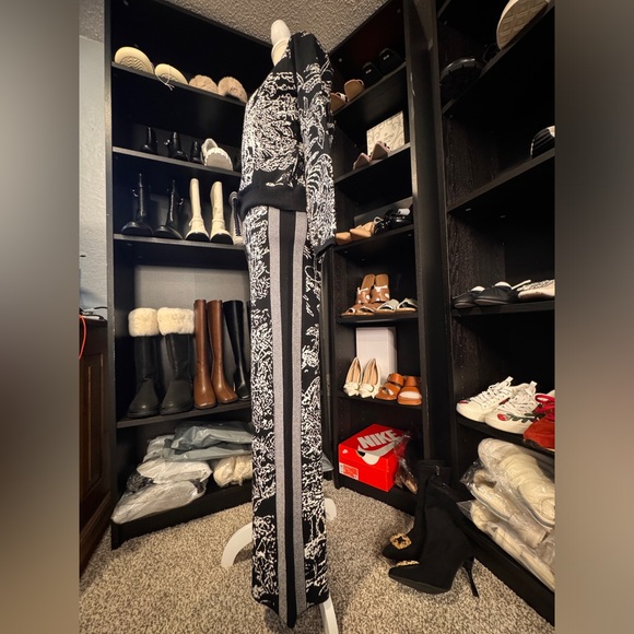 NWOT Knit Jogger Set - Picture 3 of 5